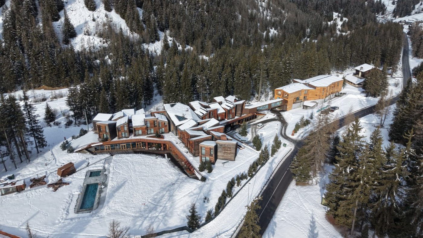 Das Resort im Tal