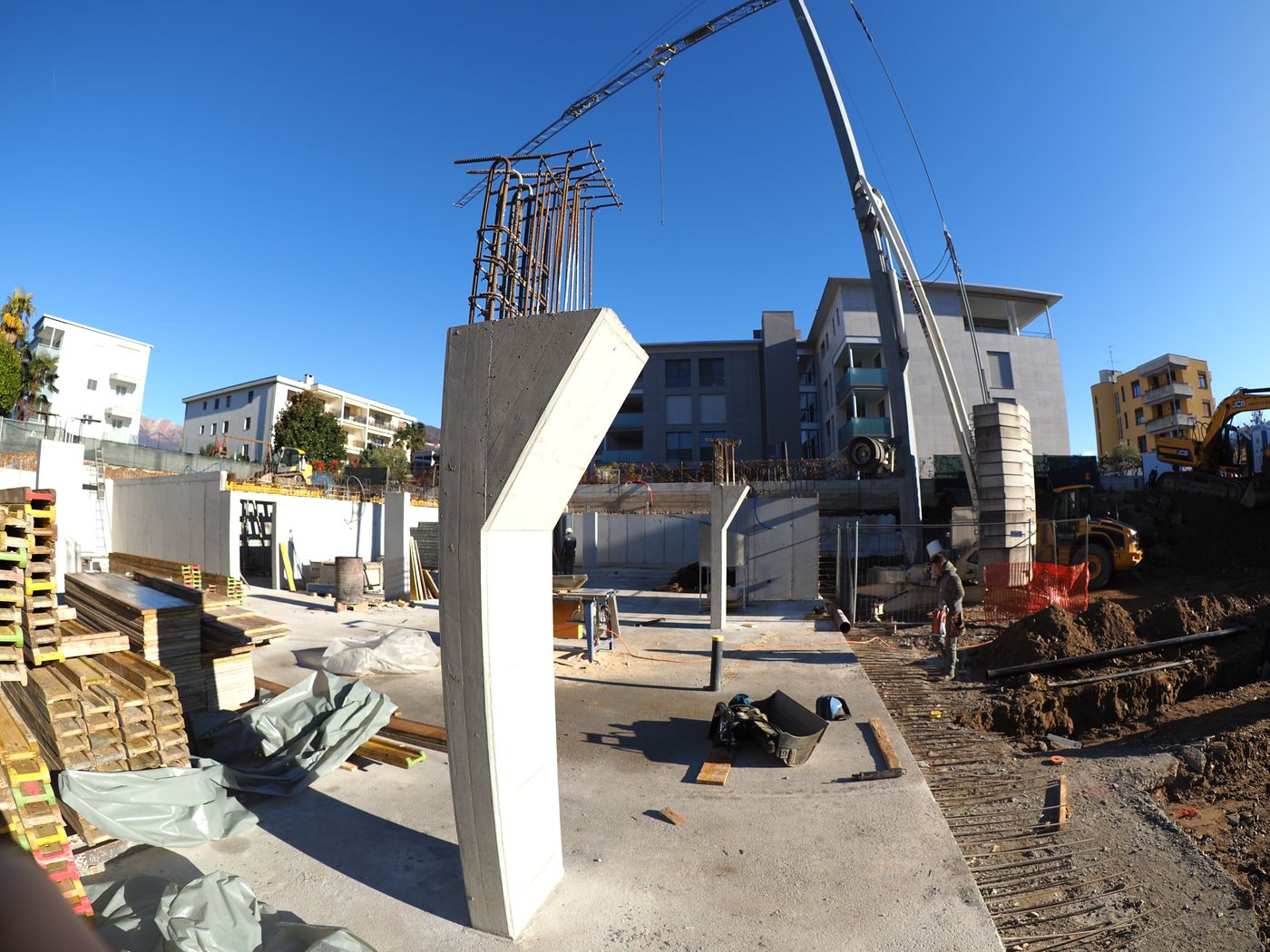 Zuerst Beton, dann Holz